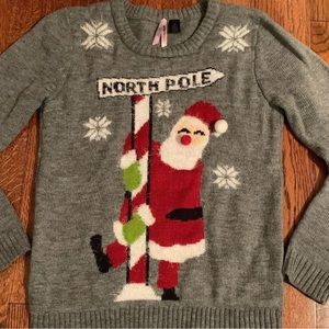 Love By Design Womens Christmas Sweater Gray with Santa, Pullover Size M